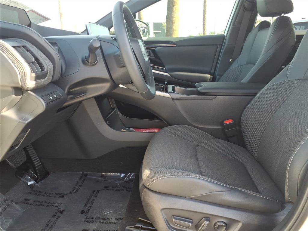 Certified 2025 Toyota bZ4X FWD image 19