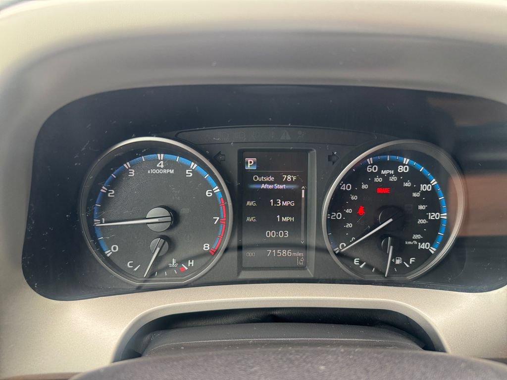Used 2017 Toyota RAV4 LE AWD/4WD image 21