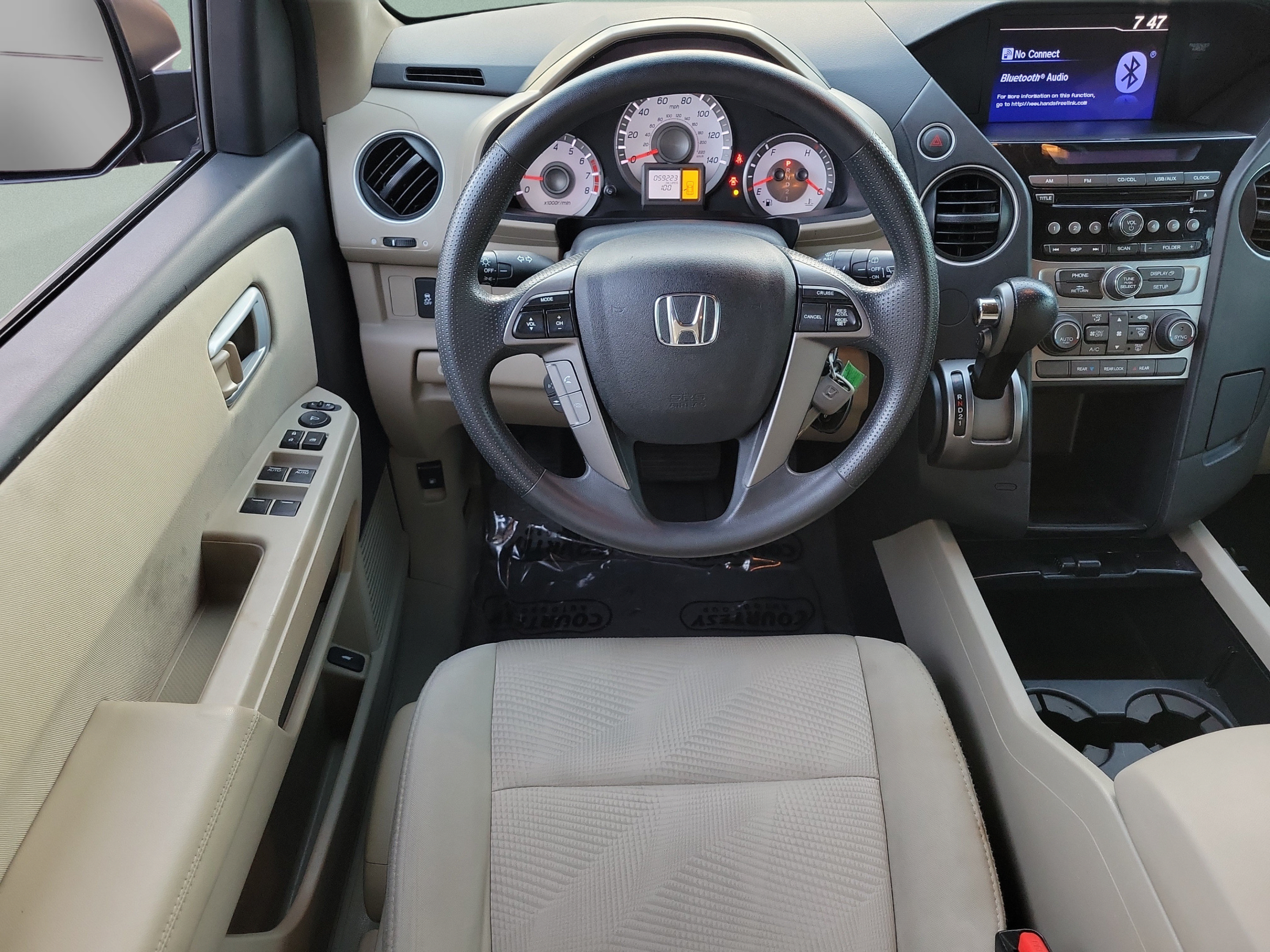 Used 2015 Honda Pilot LX image 9