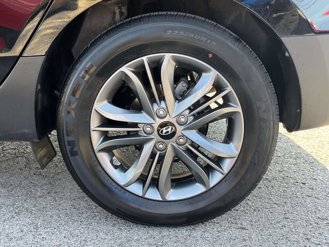 Used 2015 Hyundai Tucson GLS w/ Option Group 02 FWD image 11