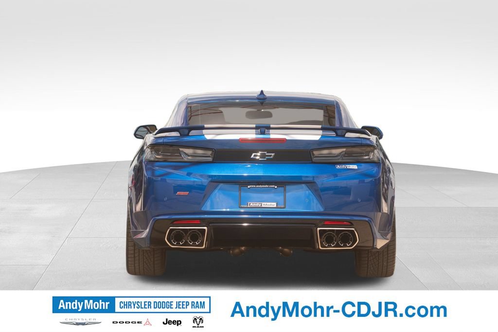 Used 2018 Chevrolet Camaro SS w/ LPO, Ground Effects Package RWD image 6