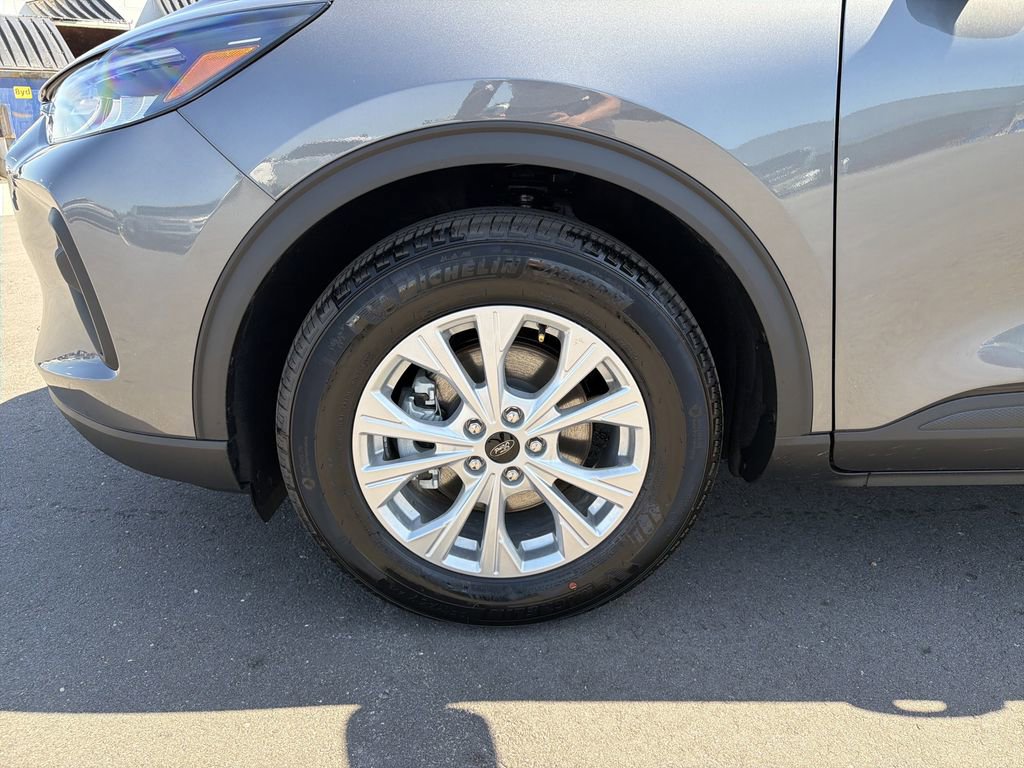 New 2026 Ford Escape Active FWD image 31