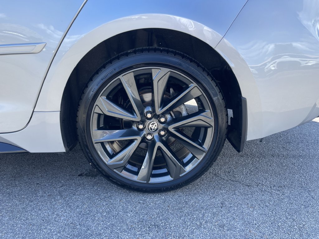Used 2025 Toyota Corolla XSE FWD image 10