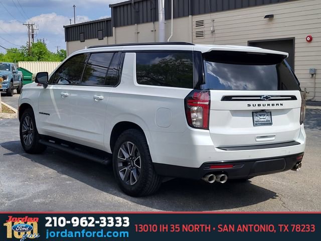Used 2024 Chevrolet Suburban Z71 w/ Off-Road Capability Package AWD/4WD image 3