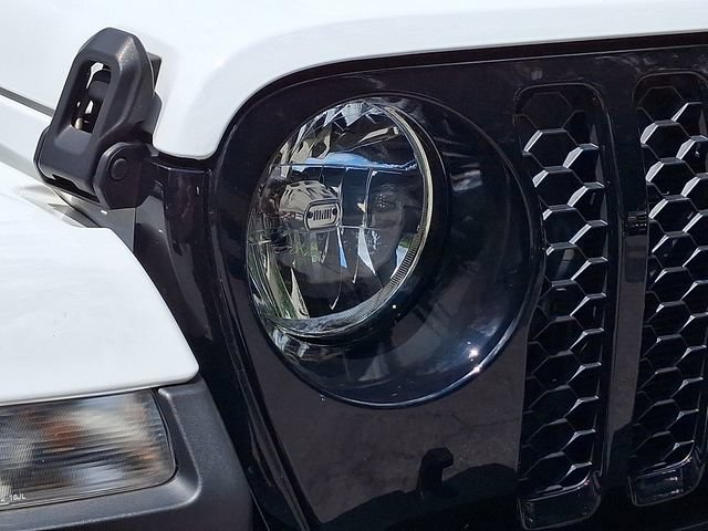 Used 2022 Jeep Gladiator Sport AWD/4WD image 11