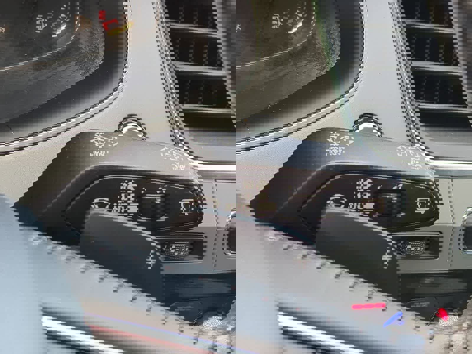 Used 2018 Audi Q7 3.0T Premium image 32