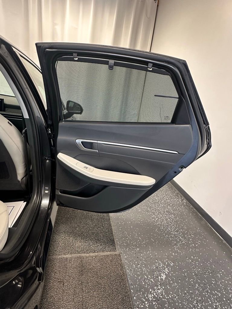 Used 2025 Hyundai Sonata Limited image 21