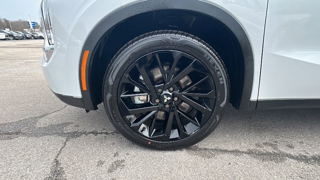 Used 2022 Mitsubishi Outlander SE image 9