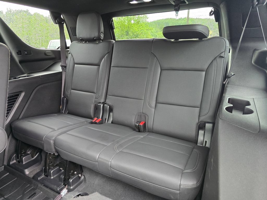 Certified 2022 Chevrolet Tahoe LT w/ LT Signature Package AWD/4WD image 12