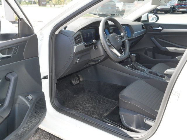 Certified 2023 Volkswagen Jetta S FWD image 12