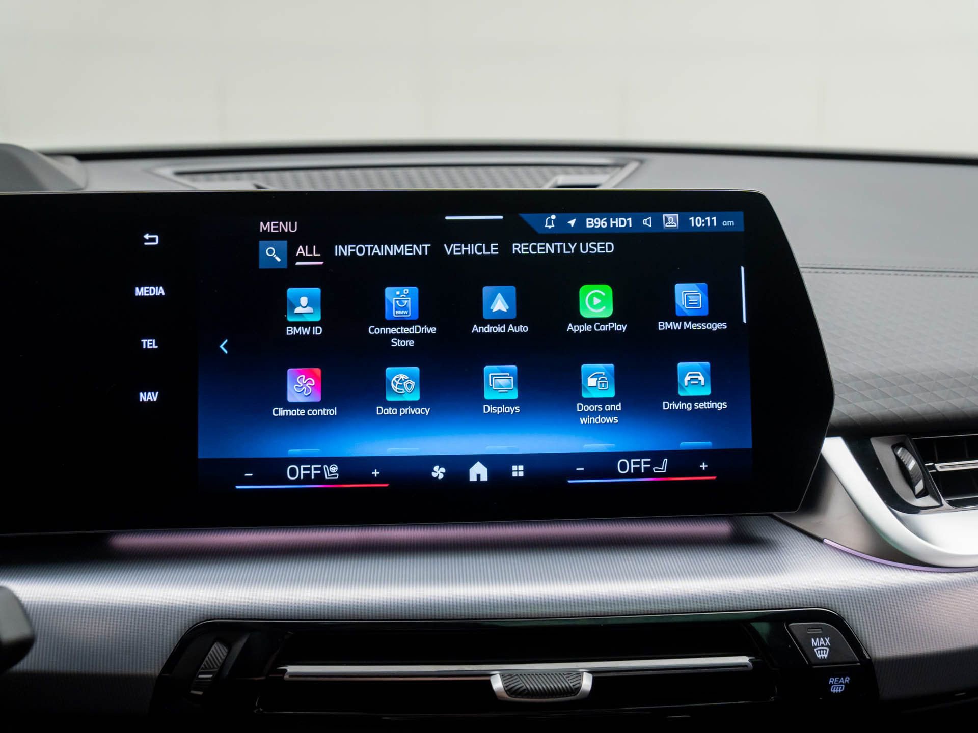 Certified 2025 BMW X2 xDrive28i w/ Premium Package image 24