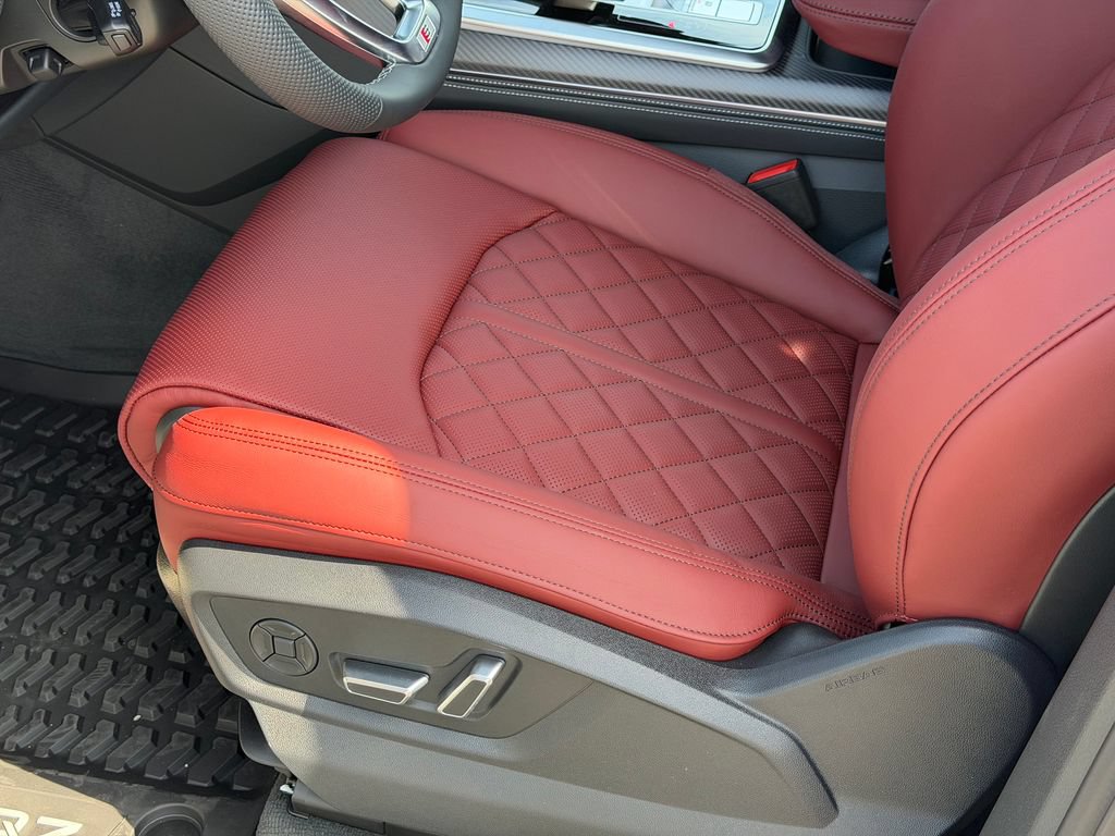 New 2026 Audi SQ7 Premium Plus AWD/4WD image 16