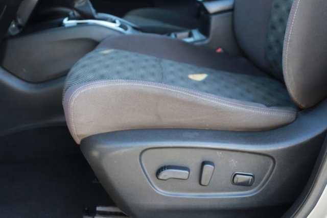 Used 2020 Nissan Rogue Sport SV FWD image 11