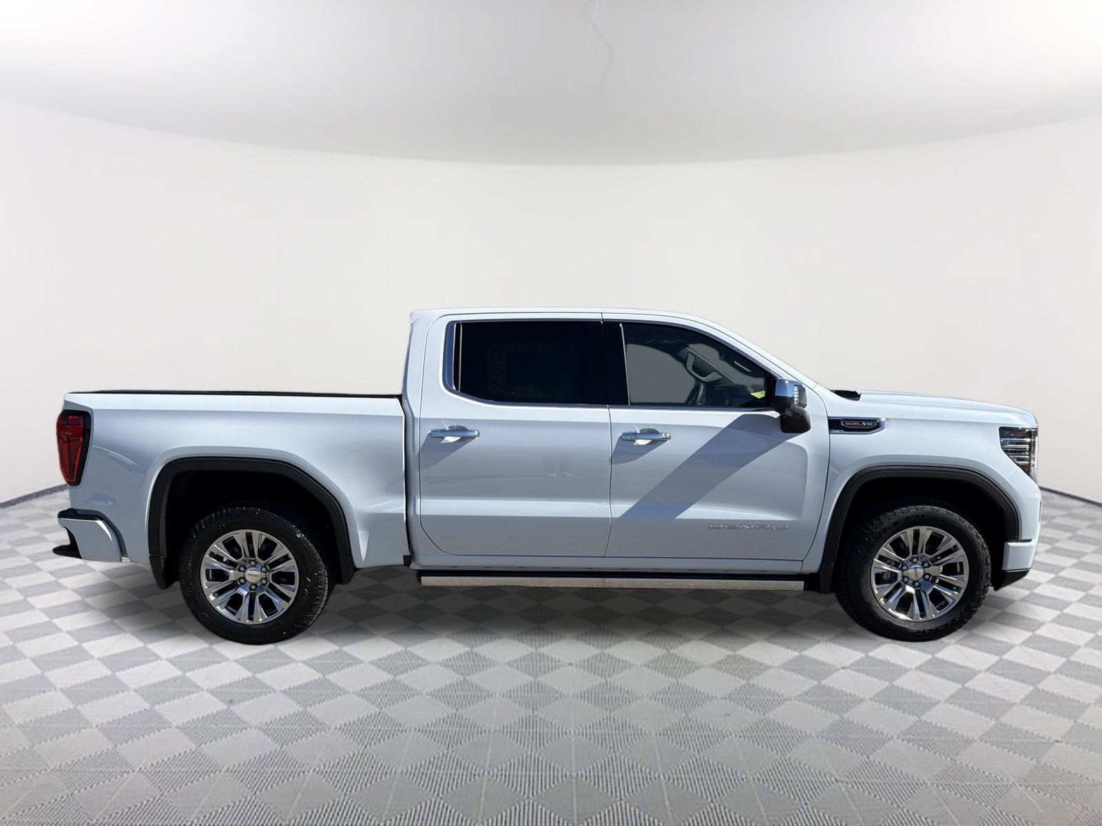 New 2026 GMC Sierra 1500 Denali w/ Technology Package AWD/4WD image 5