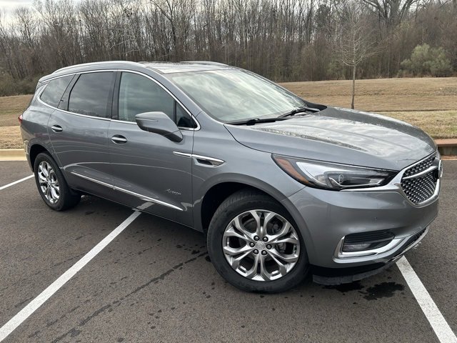 Used 2019 Buick Enclave Avenir w/ Avenir Technology Package image 2
