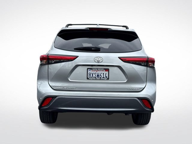 Certified 2021 Toyota Highlander Limited FWD image 12
