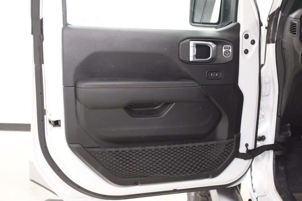 Used 2022 Jeep Wrangler Unlimited Rubicon w/ Trailer Tow Package image 20