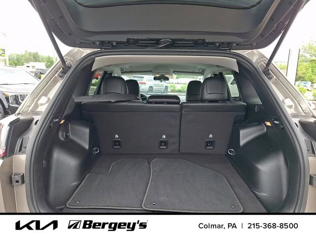 Used 2019 Jeep Cherokee Latitude Plus w/ Cold Weather Group AWD/4WD image 29