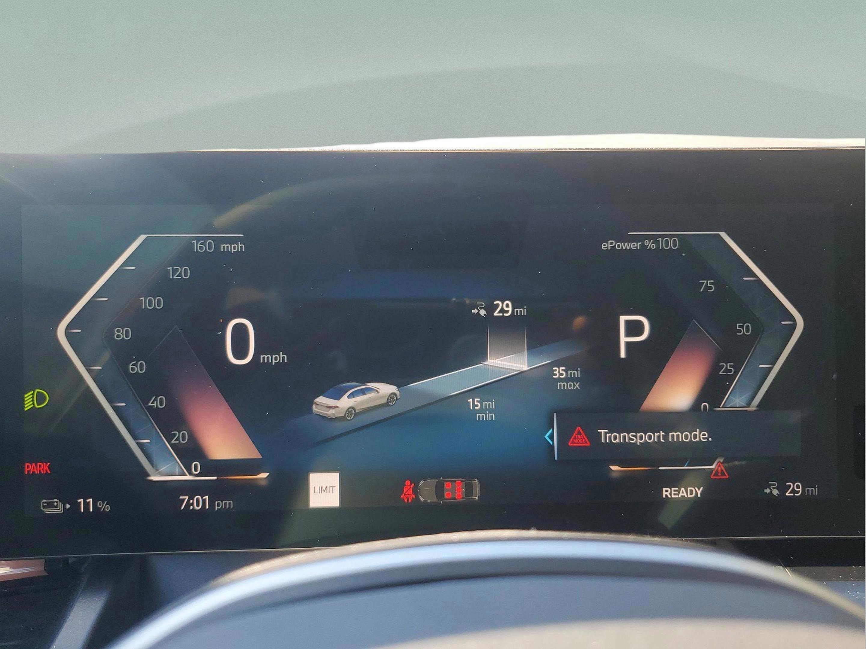 Used 2025 BMW i5 eDrive40i w/ Premium Package image 26