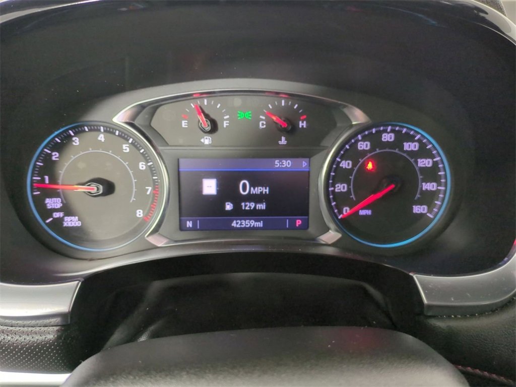 Used 2023 Chevrolet Traverse RS image 11