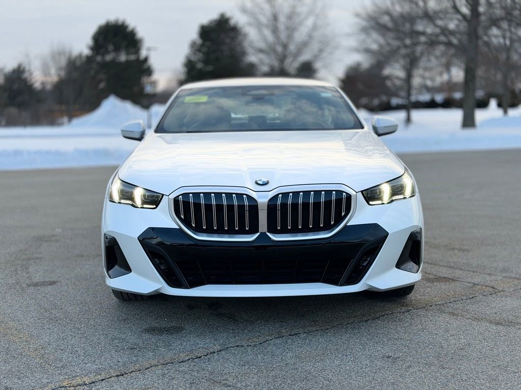 New 2026 BMW 530i xDrive w/ M Sport Package AWD/4WD image 9