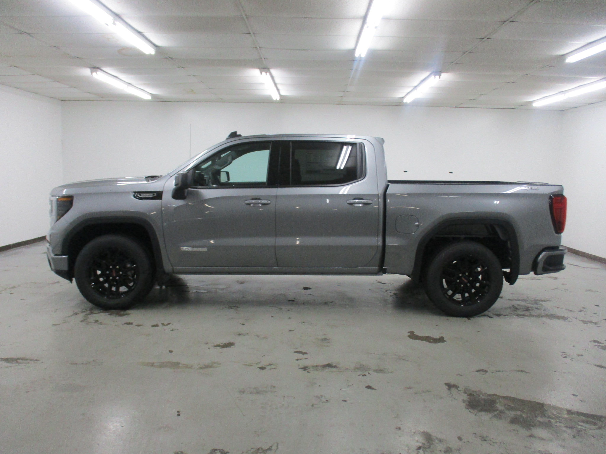 New 2026 GMC Sierra 1500 Elevation AWD/4WD image 9