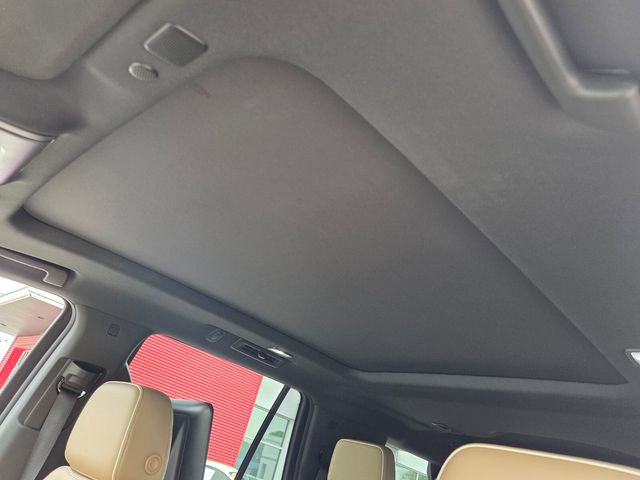 Used 2021 Chevrolet Tahoe Premier w/ Premium Package image 20