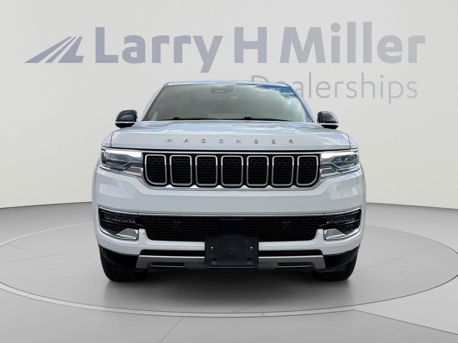 Used 2024 Jeep Wagoneer Series II w/ Flexible Seating Group RWD image 9