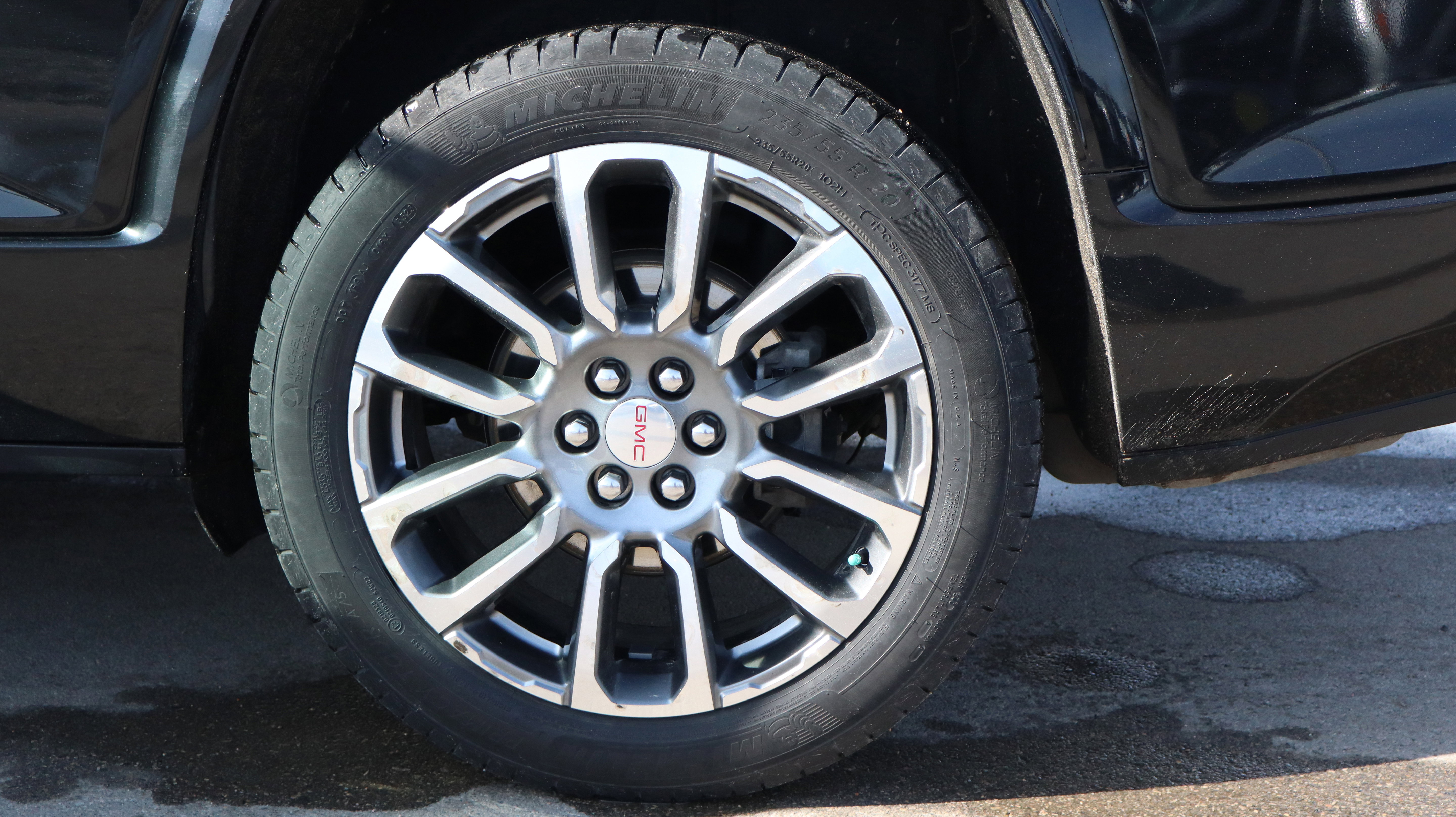 Certified 2023 GMC Acadia Denali w/ Denali Ultimate Package image 22