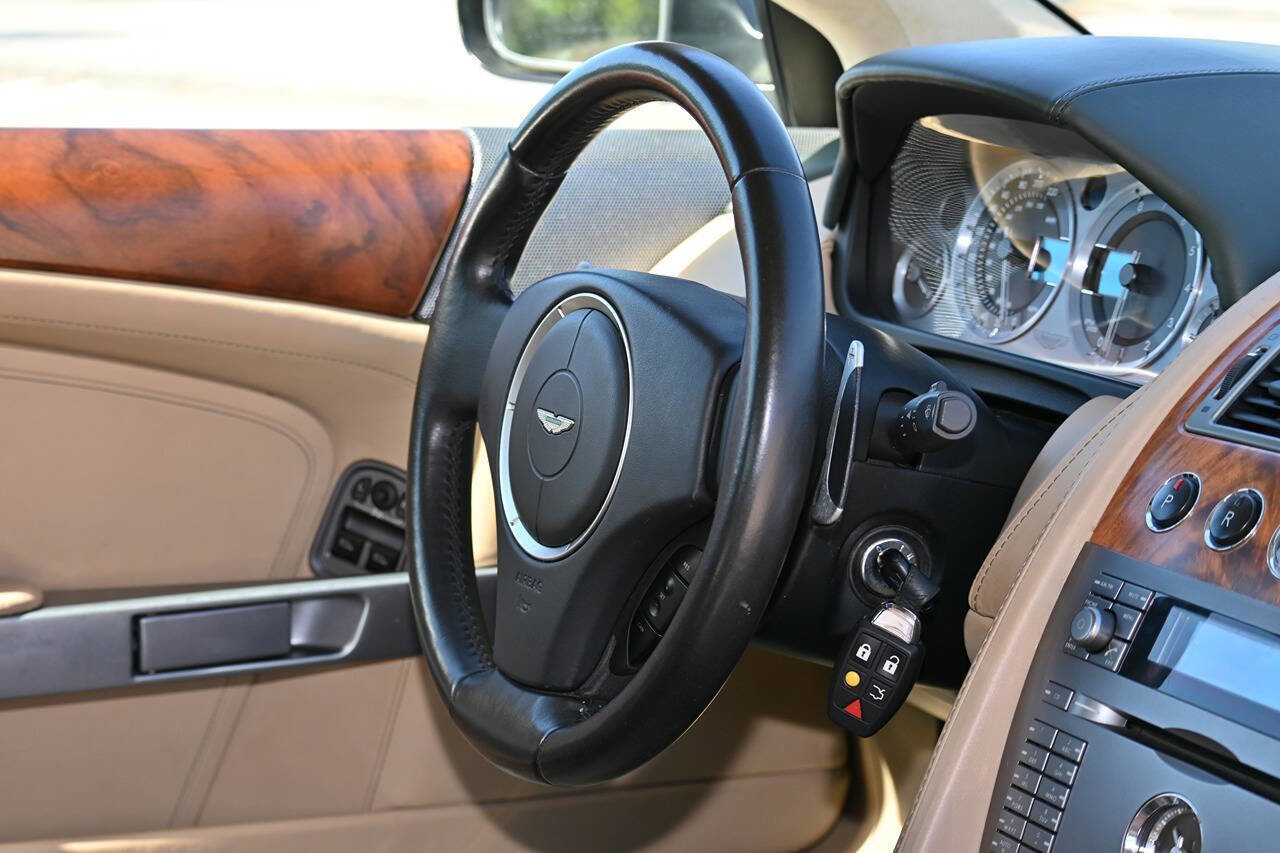 Used 2006 Aston Martin DB9 Volante RWD image 25