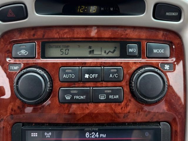 Used 2005 Toyota Highlander 4WD V6 w/ 3rd Row image 26