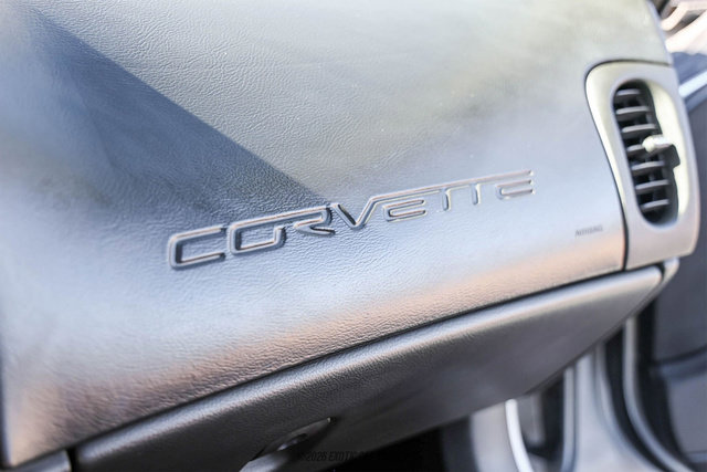 Used 2010 Chevrolet Corvette Coupe w/ 1LT image 43