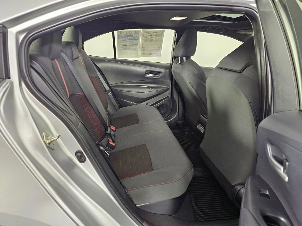 Used 2025 Toyota Corolla SE w/ SE Premium Package image 35