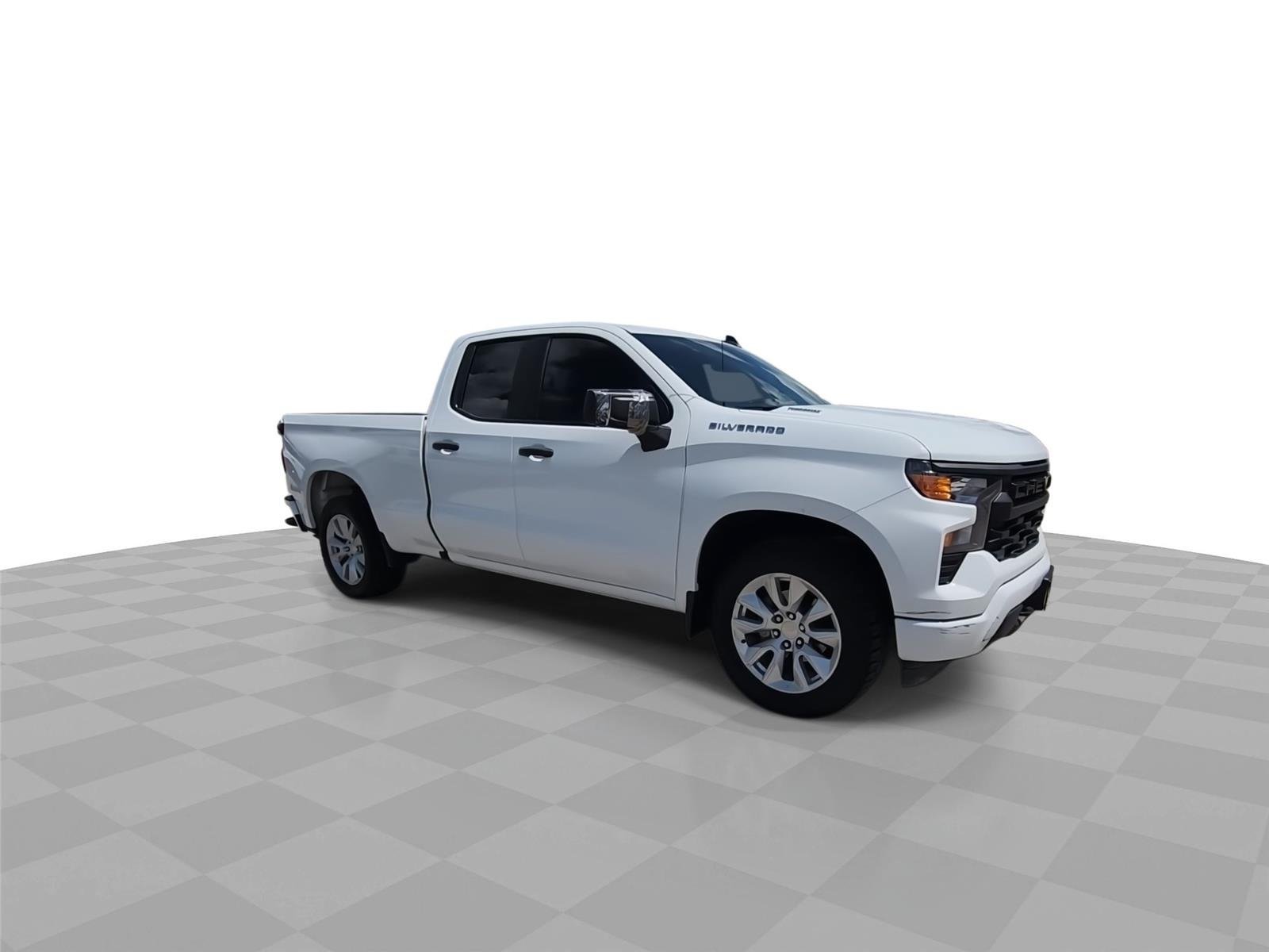 Certified 2025 Chevrolet Silverado 1500 Custom RWD image 2