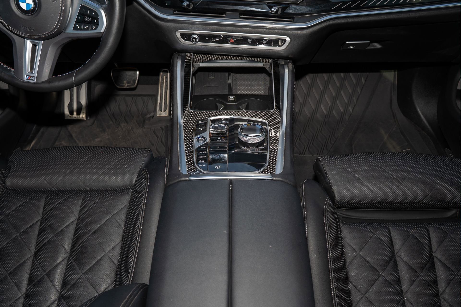 Used 2024 BMW X6 M60i w/ Dynamic Handling Package image 27