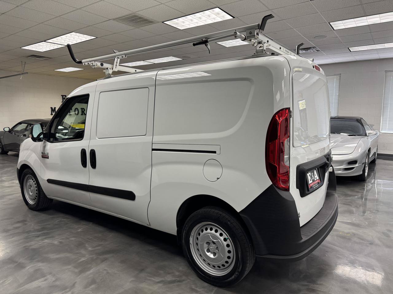 Used 2018 RAM ProMaster City Tradesman FWD image 7