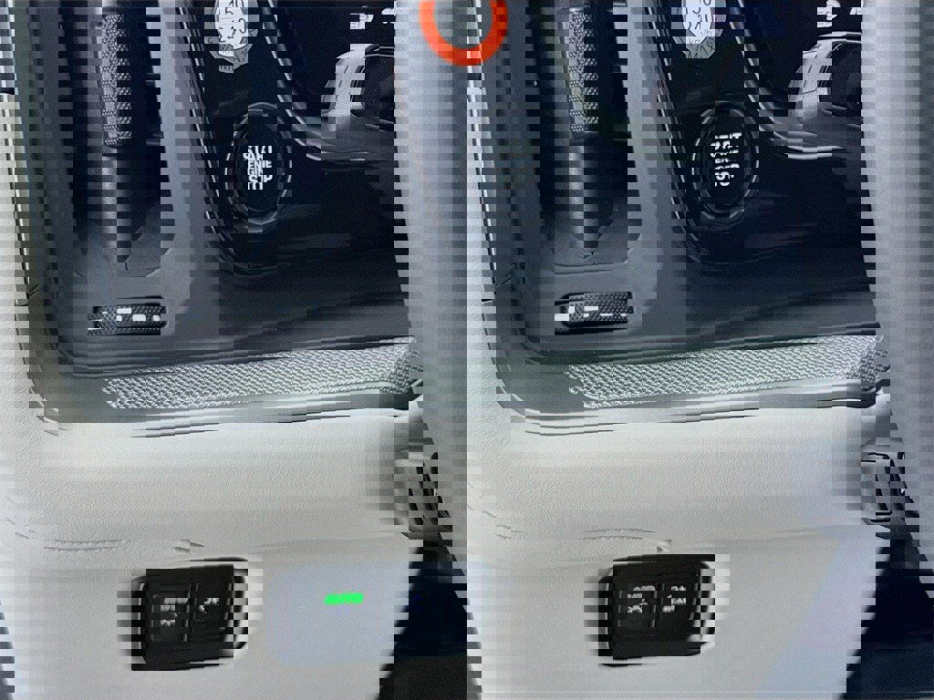 New 2026 Porsche Cayenne image 14