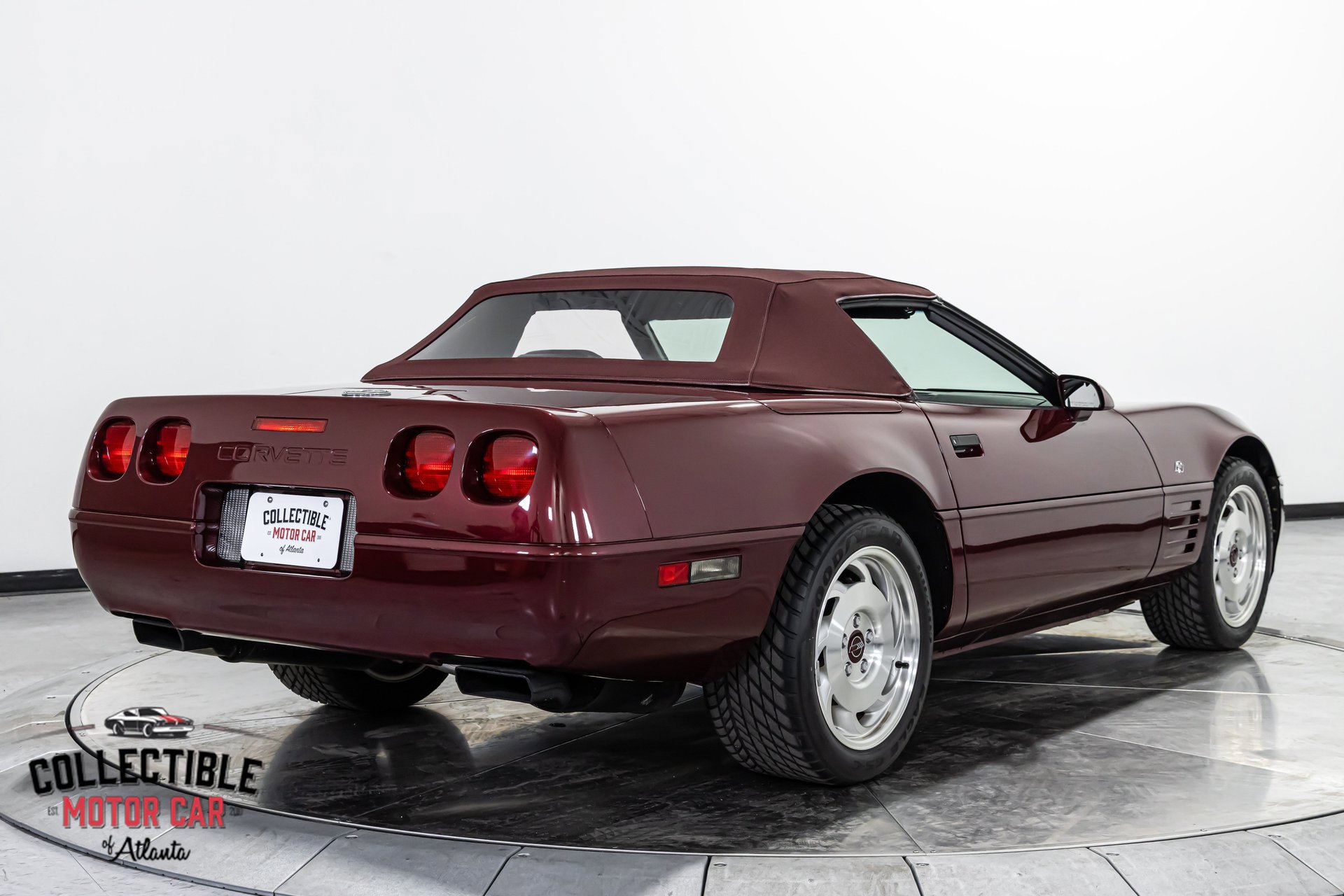 Used 1993 Chevrolet Corvette Convertible image 11