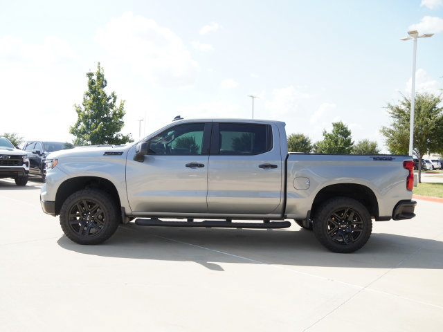 Used 2024 Chevrolet Silverado 1500 LT Trail Boss w/ Convenience Package II AWD/4WD image 4