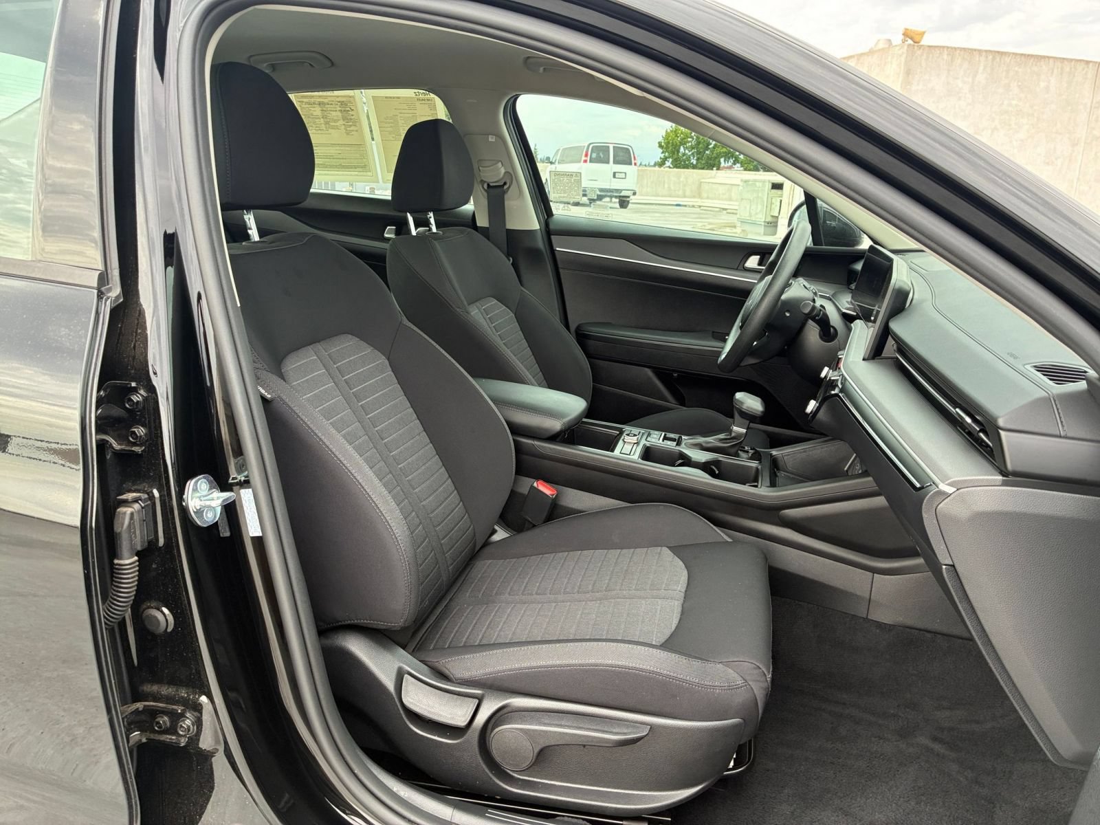 Used 2025 Kia K5 LXS FWD image 36