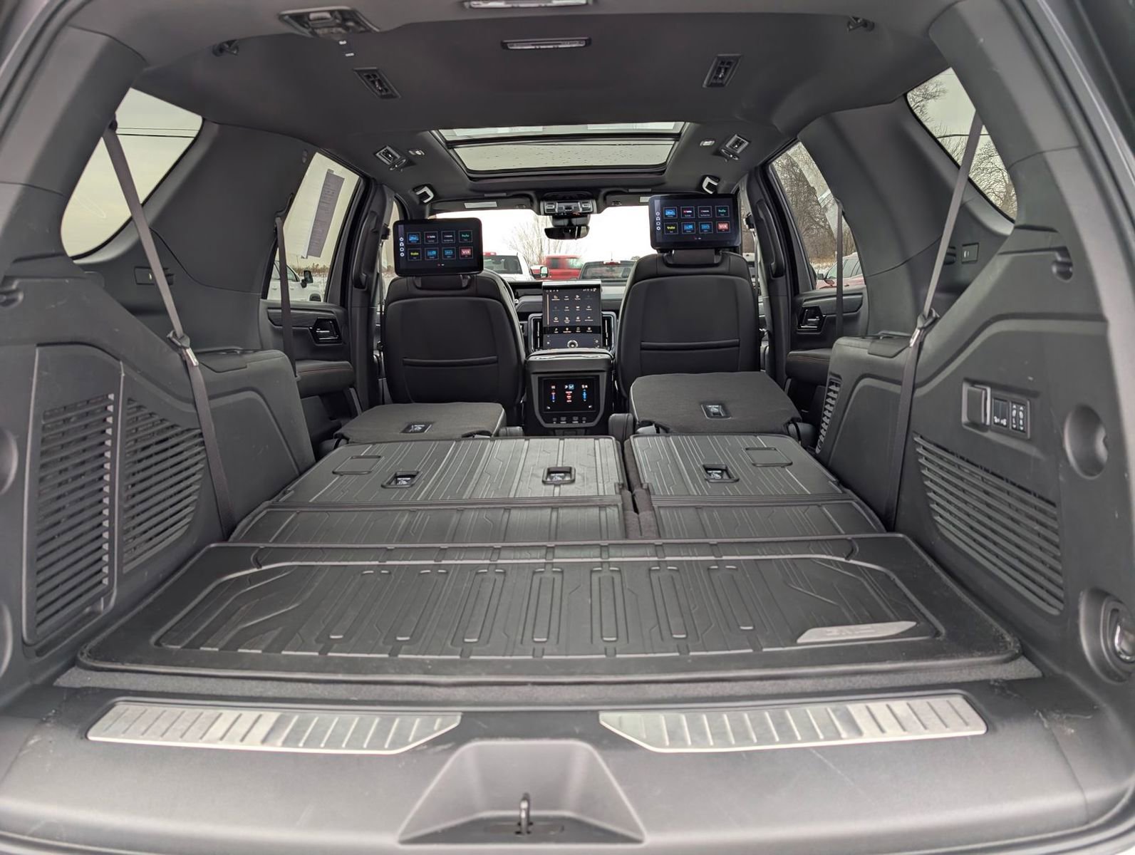 Certified 2025 GMC Yukon AT4 Ultimate w/ LPO, Floor Liner Package image 42