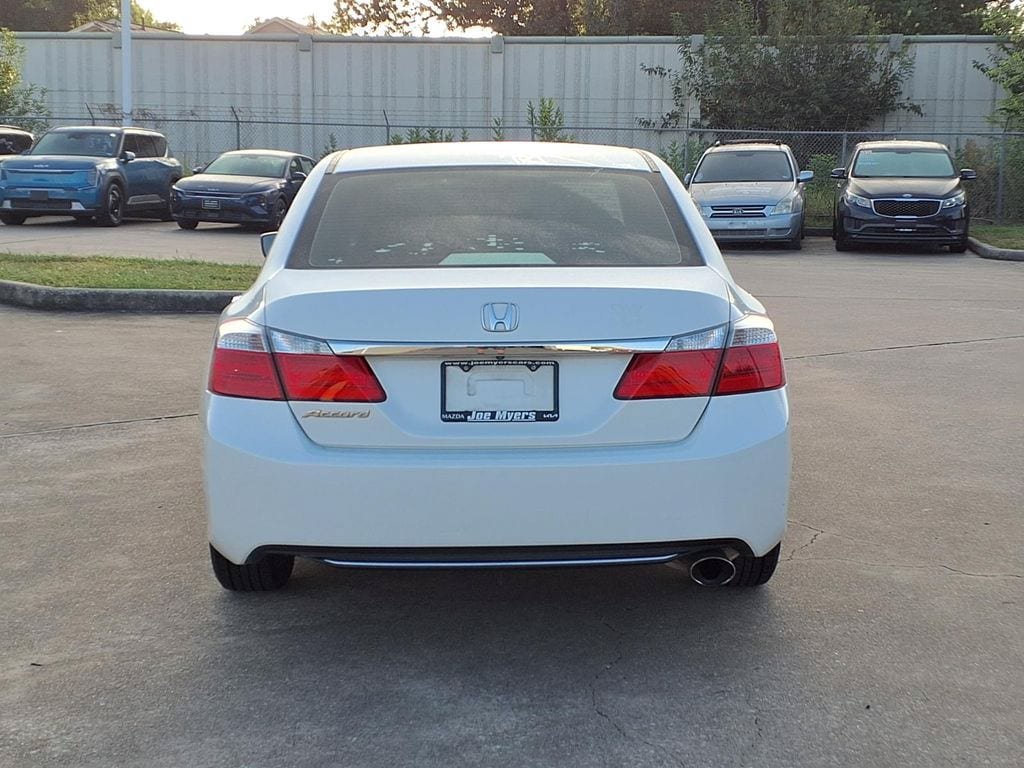 Used 2013 Honda Accord LX image 8