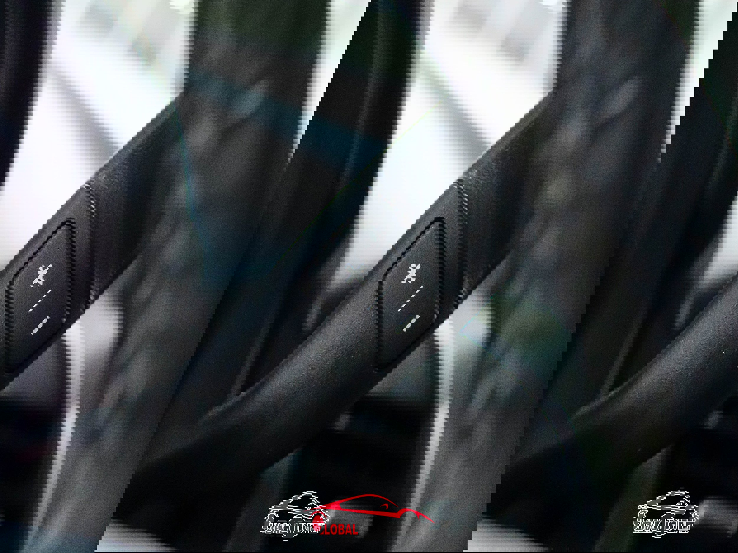 Used 2017 Chevrolet Suburban Premier image 27