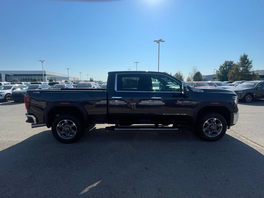 Used 2025 GMC Sierra 2500 SLT w/ SLT Premium Package AWD/4WD image 5