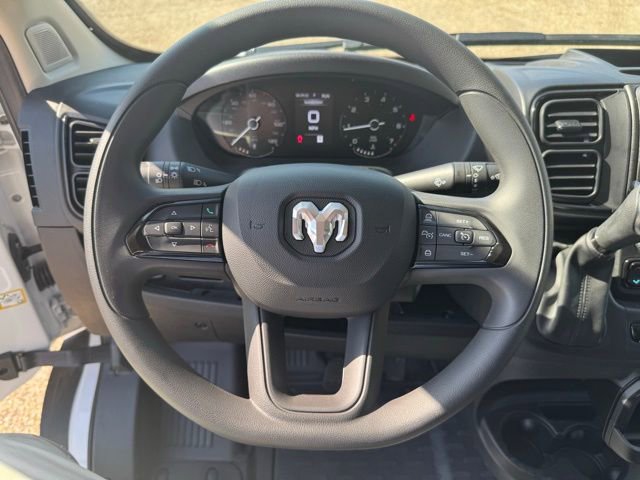 Used 2025 RAM ProMaster 2500 w/ Convenience Group image 19