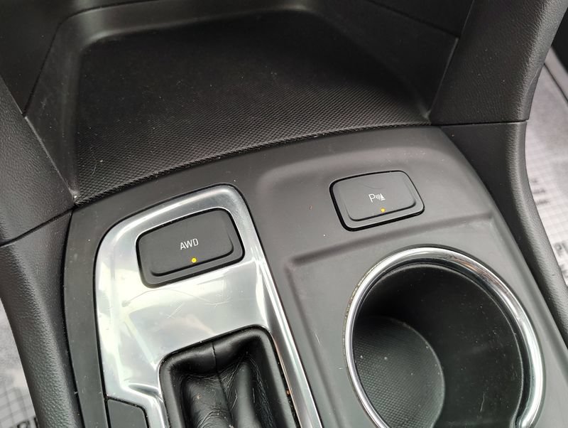 Used 2024 Chevrolet Equinox LT AWD/4WD image 35