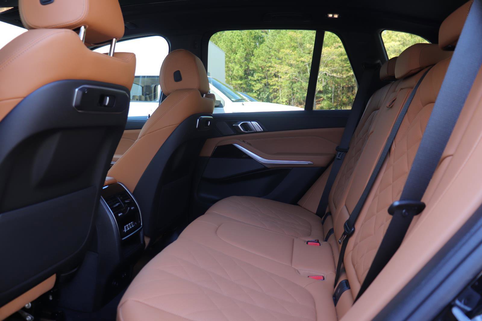 Used 2026 BMW X5 sDrive40i image 12