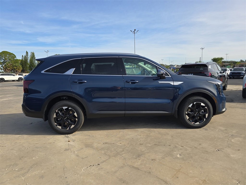 New 2026 Kia Sorento S image 9