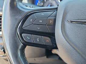 Used 2020 Chrysler Pacifica Touring-L AWD/4WD image 28
