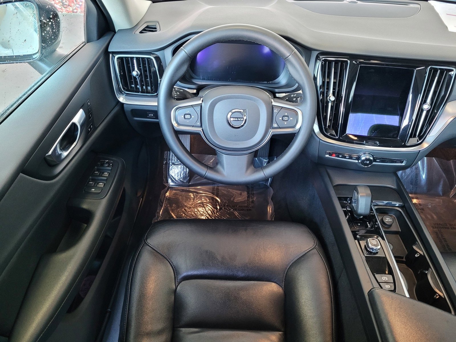 Used 2024 Volvo S60 B5 Core image 9